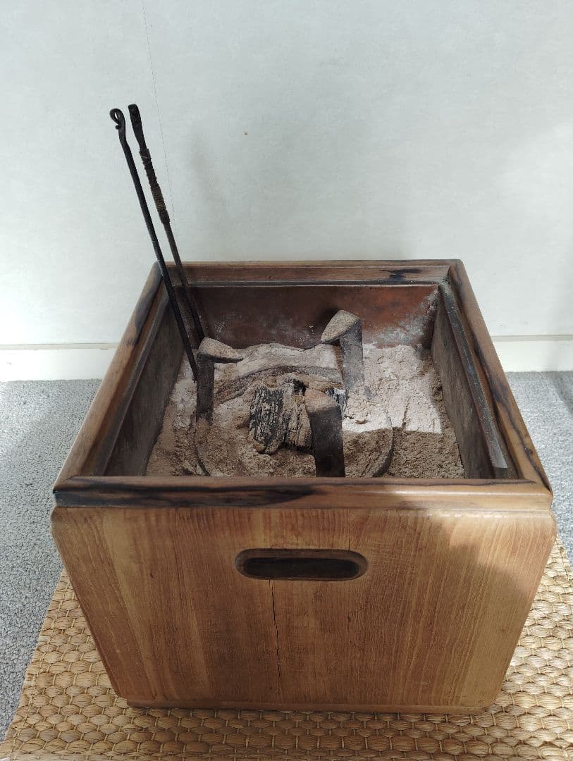 かわいい箱火鉢　手焙り　今日から火鉢のある生活♪