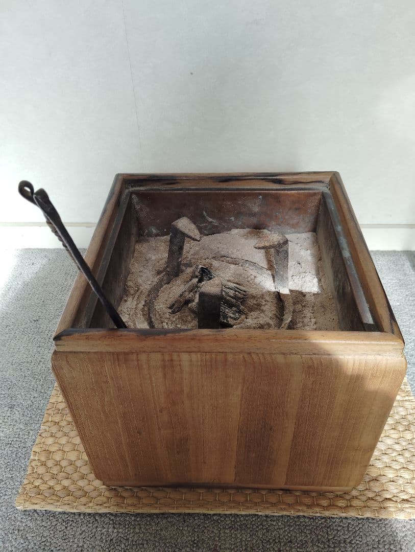 かわいい箱火鉢　手焙り　今日から火鉢のある生活♪