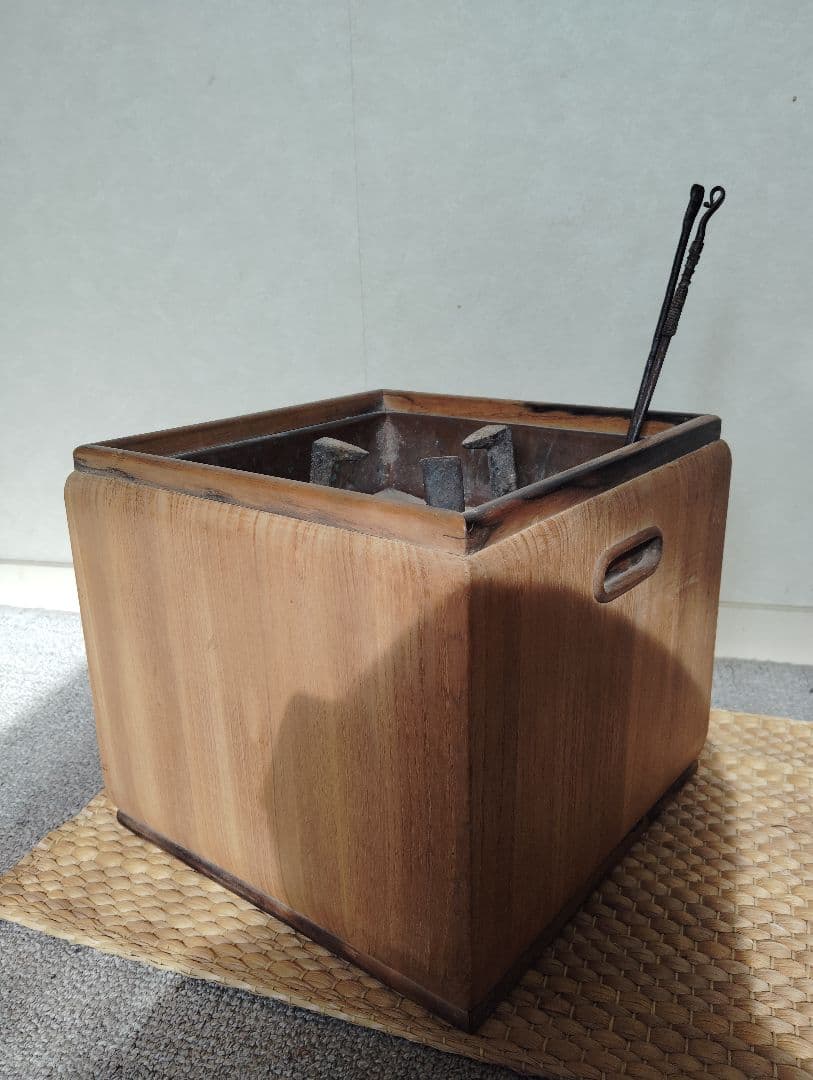 かわいい箱火鉢　手焙り　今日から火鉢のある生活♪