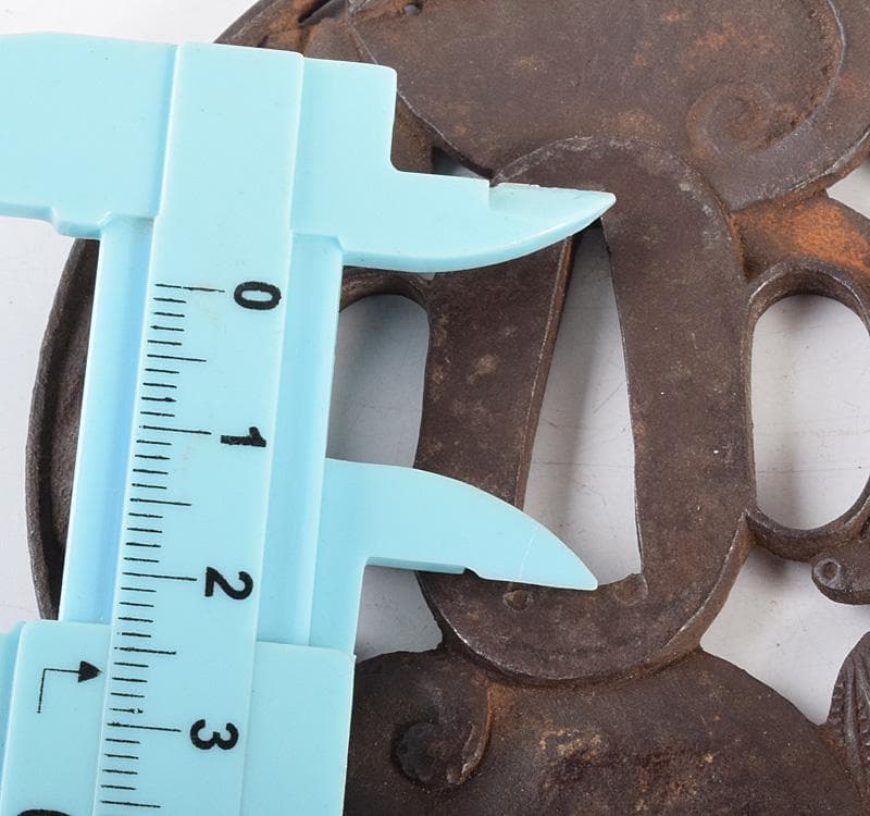 武具　刀装具　古鉄　鍔　V　R4876