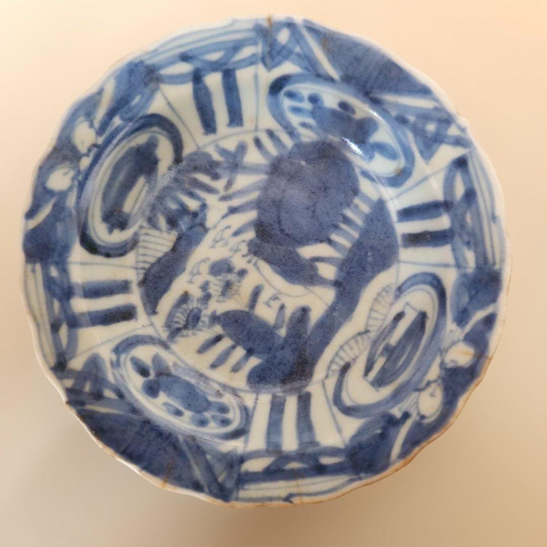 明朝末期(天啓年間1621~1627年)景徳鎮の輪花小皿
