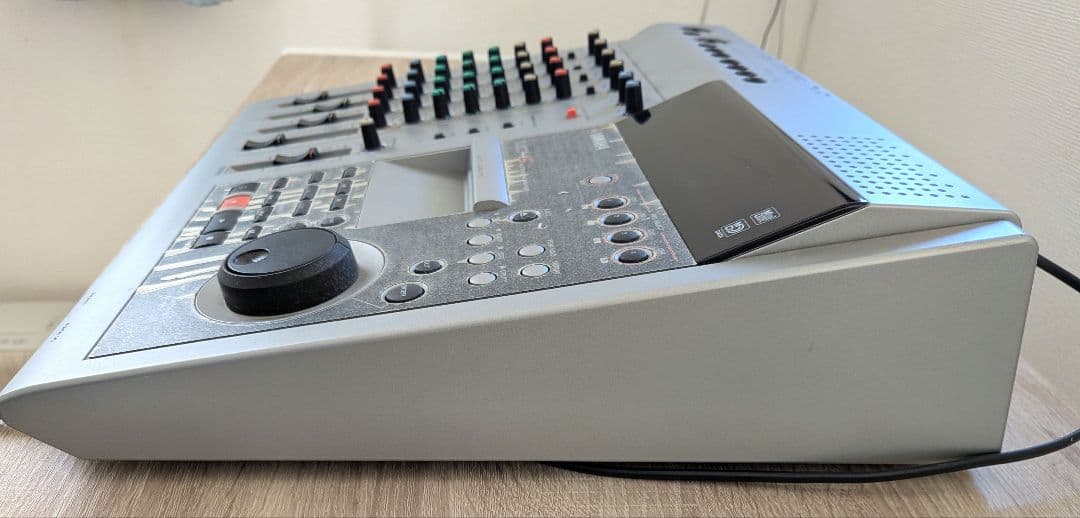 YAMAHA MD4S 【MDデータ2枚、専用キャリングケース付き】