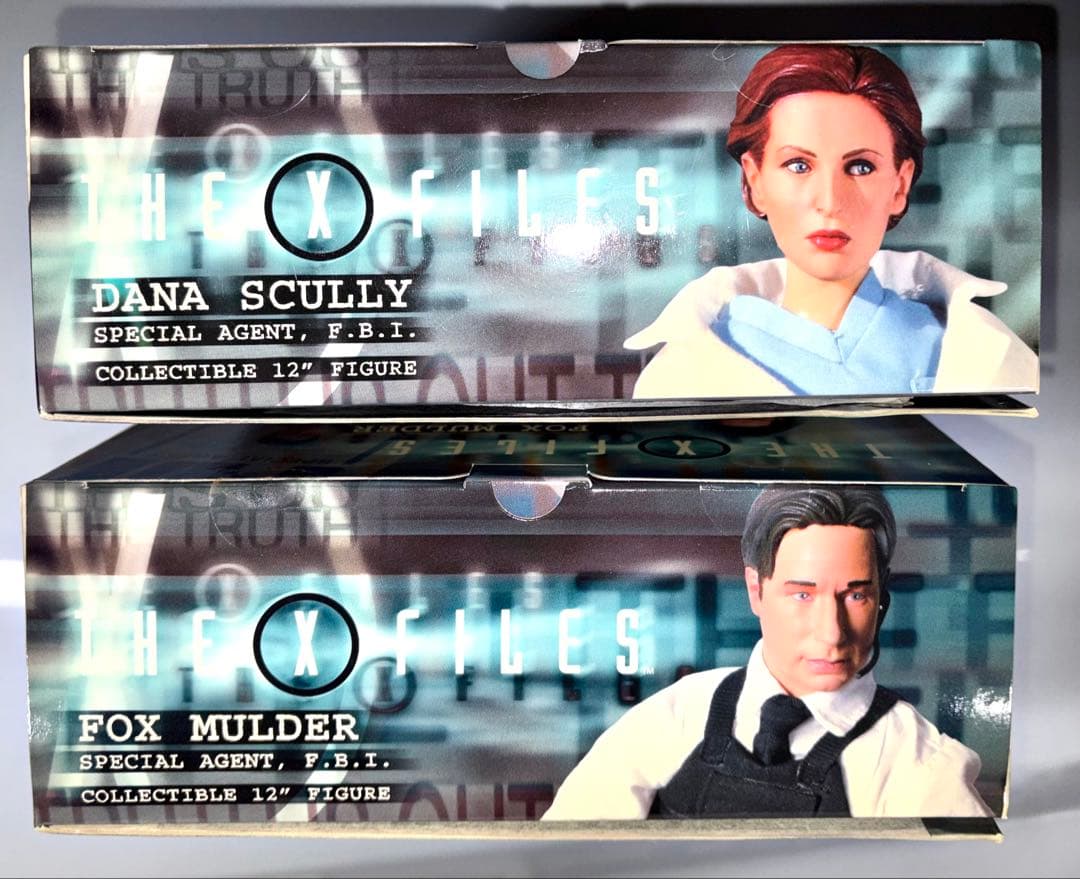 SIDESHOW 1/6 X-FILES F.モルダー，D.スカリー セット