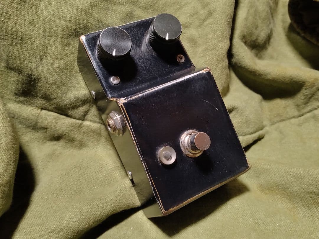 ハンドメイドエフェクター　ファズライト系