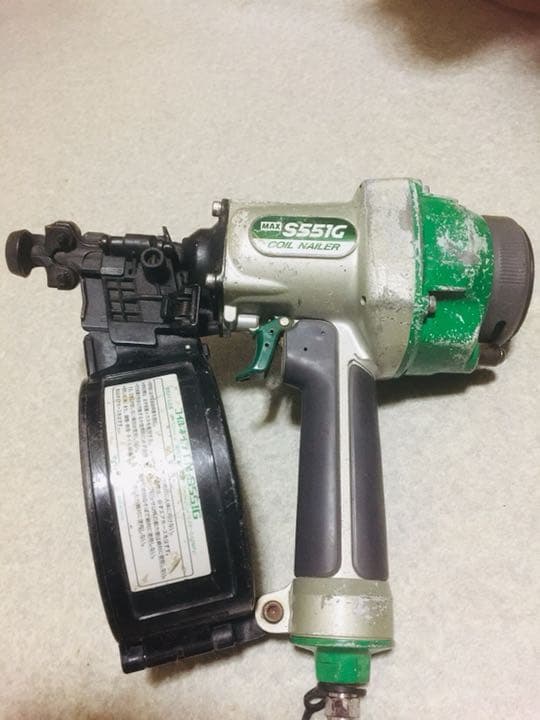 Max S551G 釘打ち機