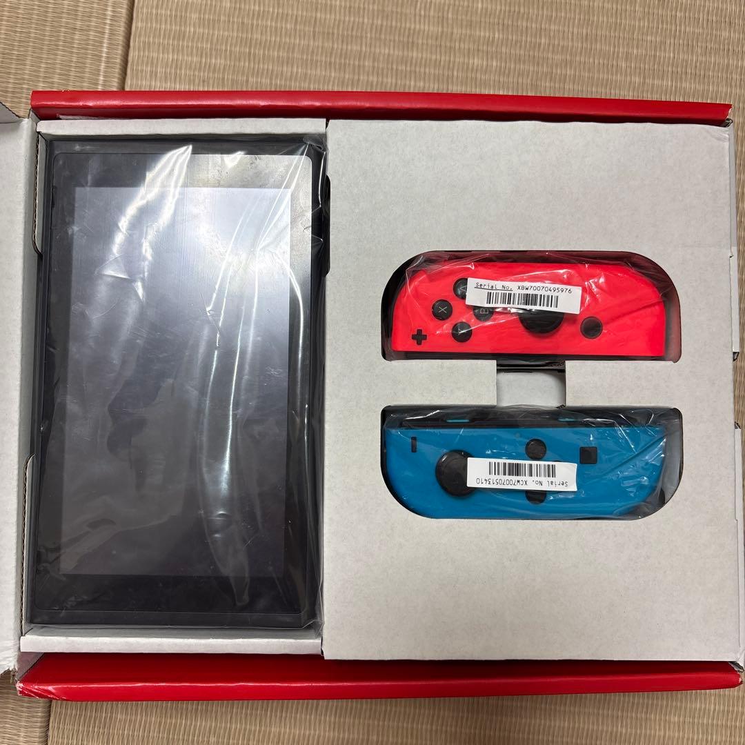 Nintendo Switch 本体 青/オレンジ、キャリングケース付き