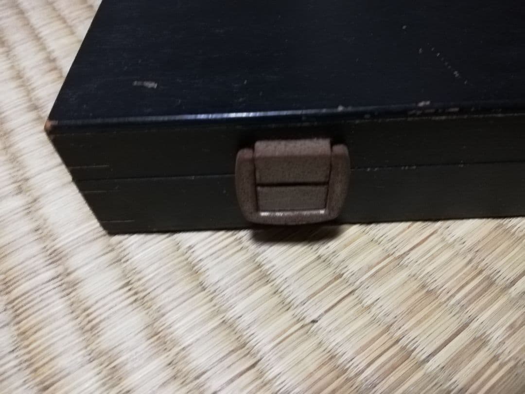 値下げ DERWENTダーウェント スタジオ色鉛筆 72本セット 木製ケース入り