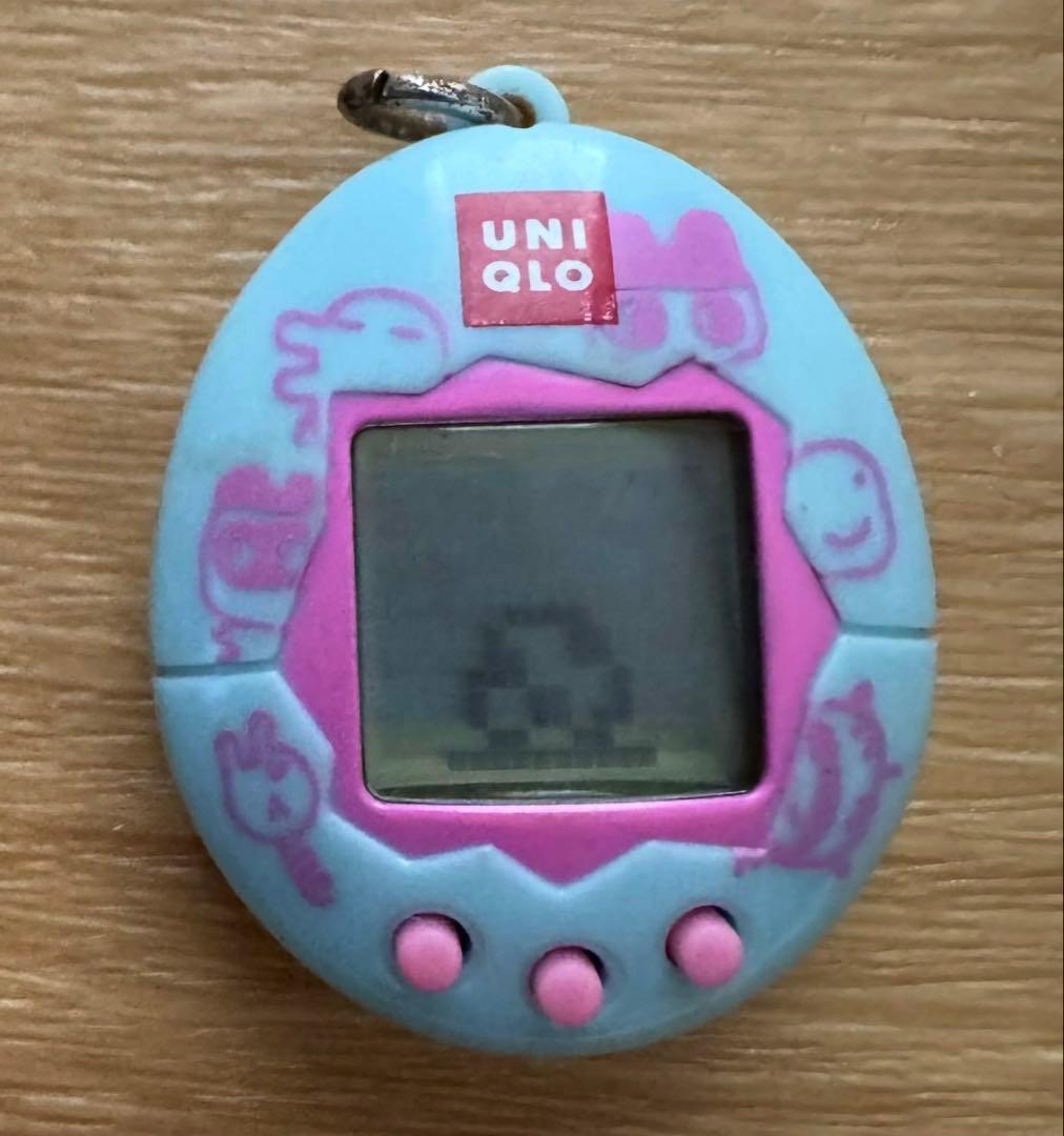 【レア・動作確認済み】2006たまごっちユニクロ　ちびたまごっち