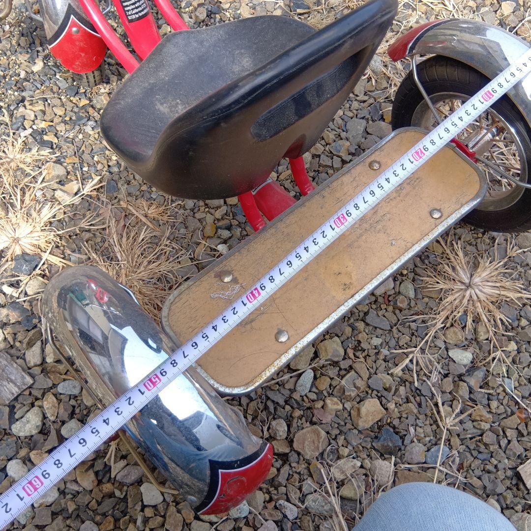 赤い三輪車 金属フレーム