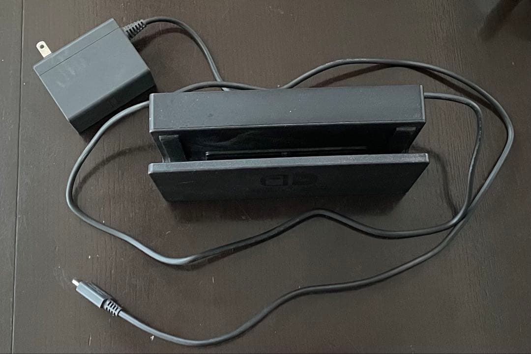 Nintendo Switch + ジョイコングリップ + ケース（スプラ3）