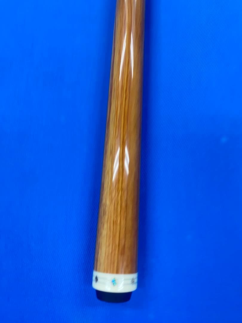 美品アンリミテッドキュー　バタフライ　バットのみ