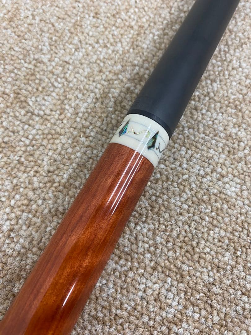 美品アンリミテッドキュー　バタフライ　バットのみ