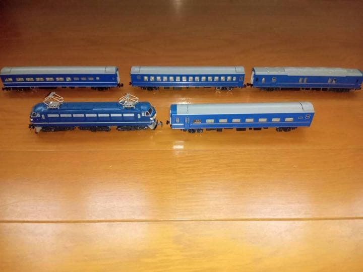 Nゲージ　ブルートレイン（電気機関車＋客車）