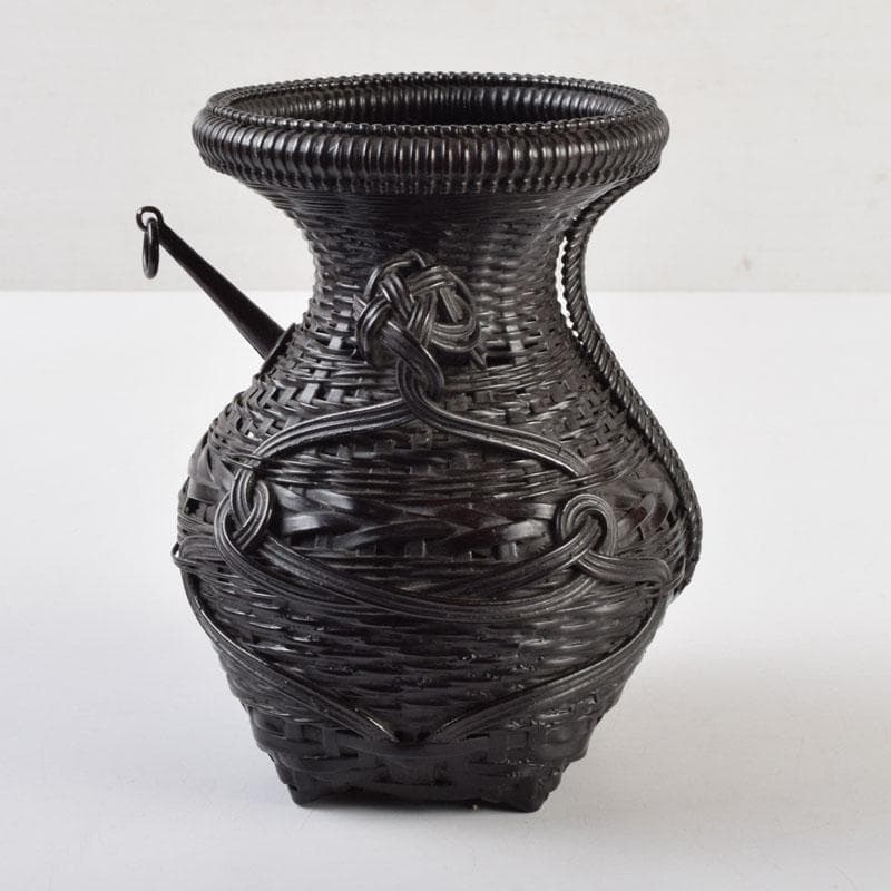 茶道具　篭師　和田麟之作　小猿花入　共箱　C　9123