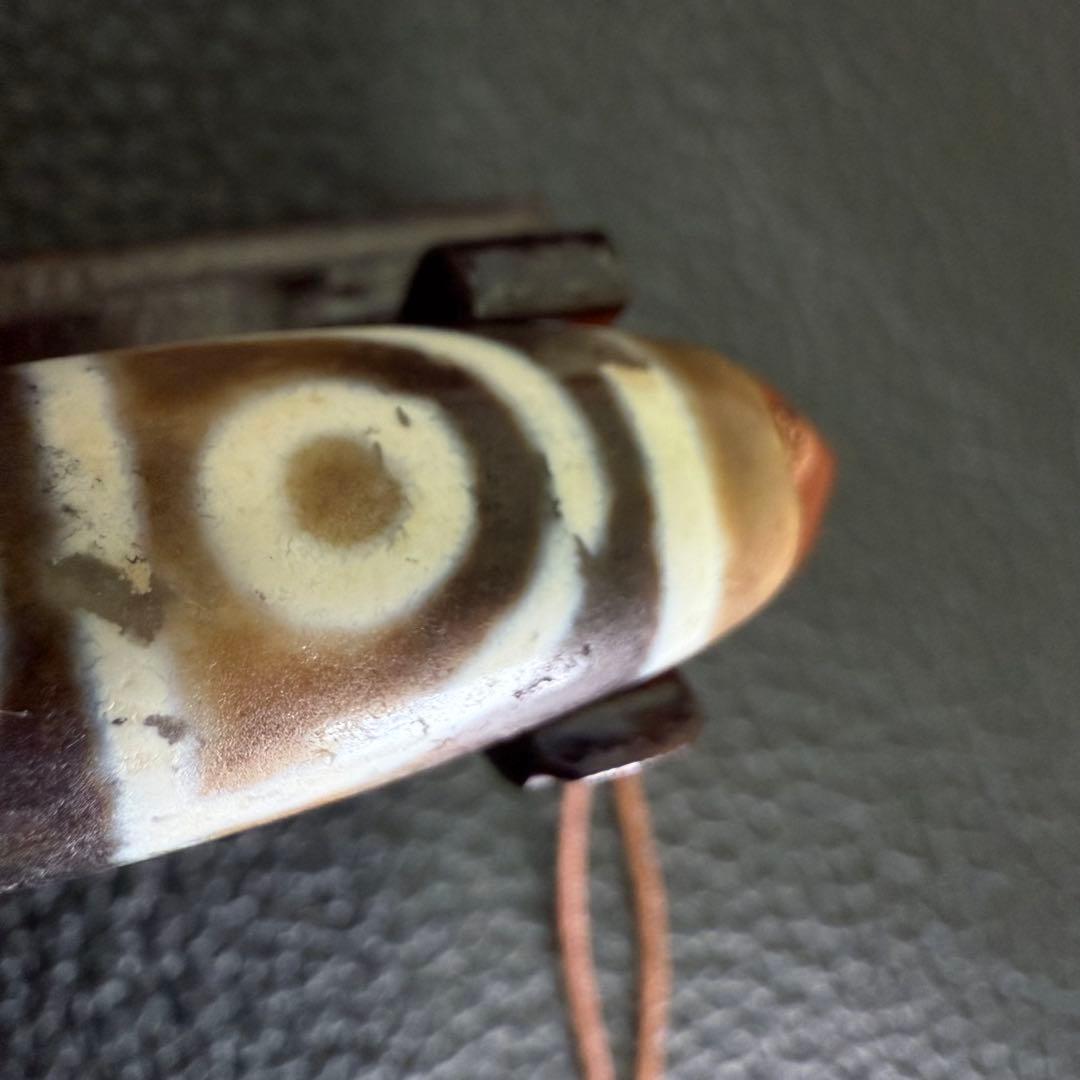 チベット　西蔵　変形四眼天珠 ジービーズ ancient 朱砂 老天