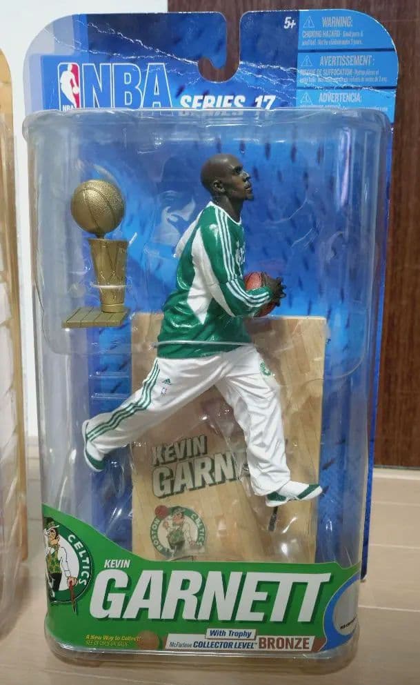 マクファーレン NBA ケビンガーネット　 アキームオラジュワン　フィギュア