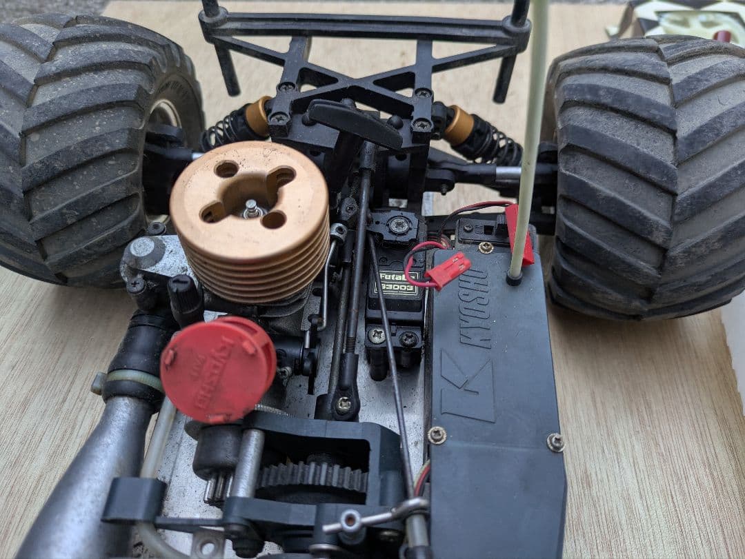 京商　ラジコン　エンジンカー