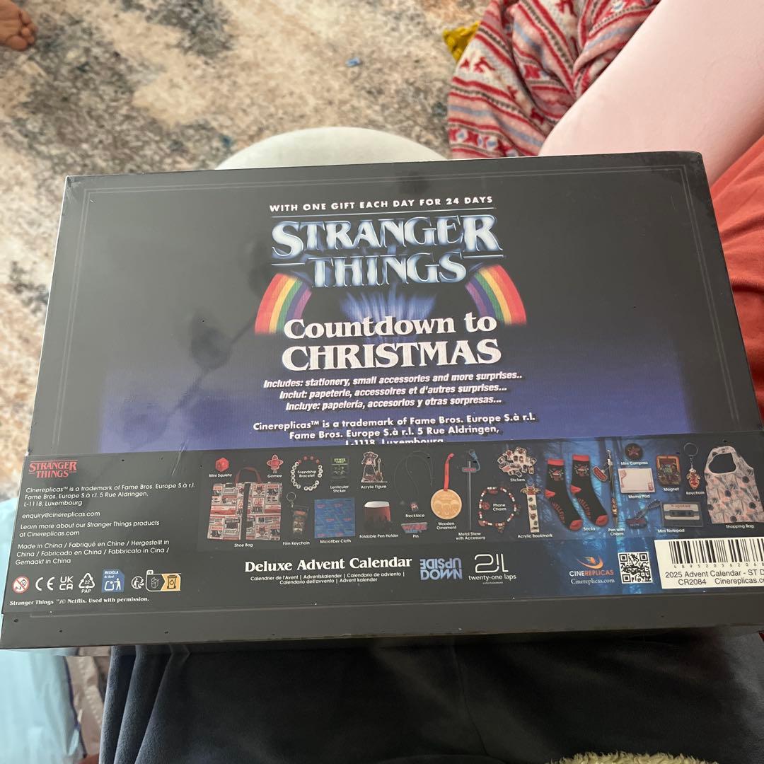 SF・ファンタジー・ホラー Stranger Things Deluxe Advent Calendar