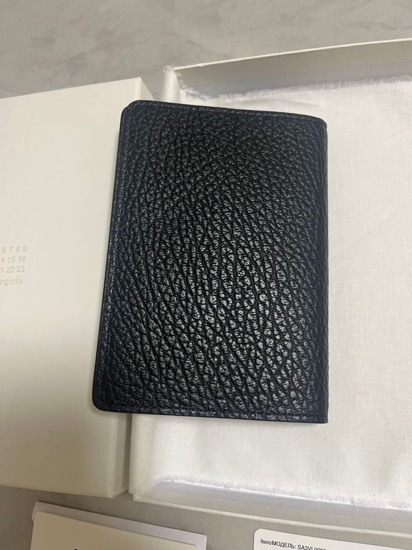 メゾンマルジェラ　正規品　4ステッチパスポートカバー