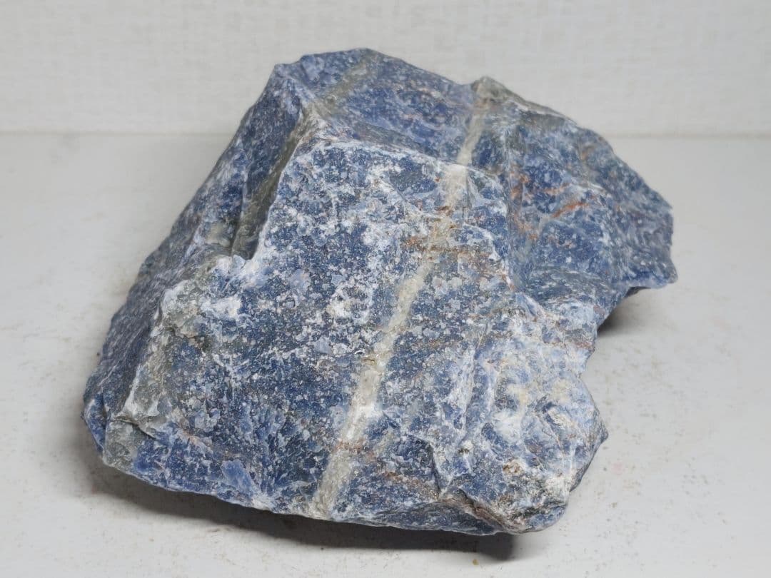 ソーダライト 3.2kg ラピスラズリ 原石 鑑賞石 自然石 鉱物 誕生石 水石