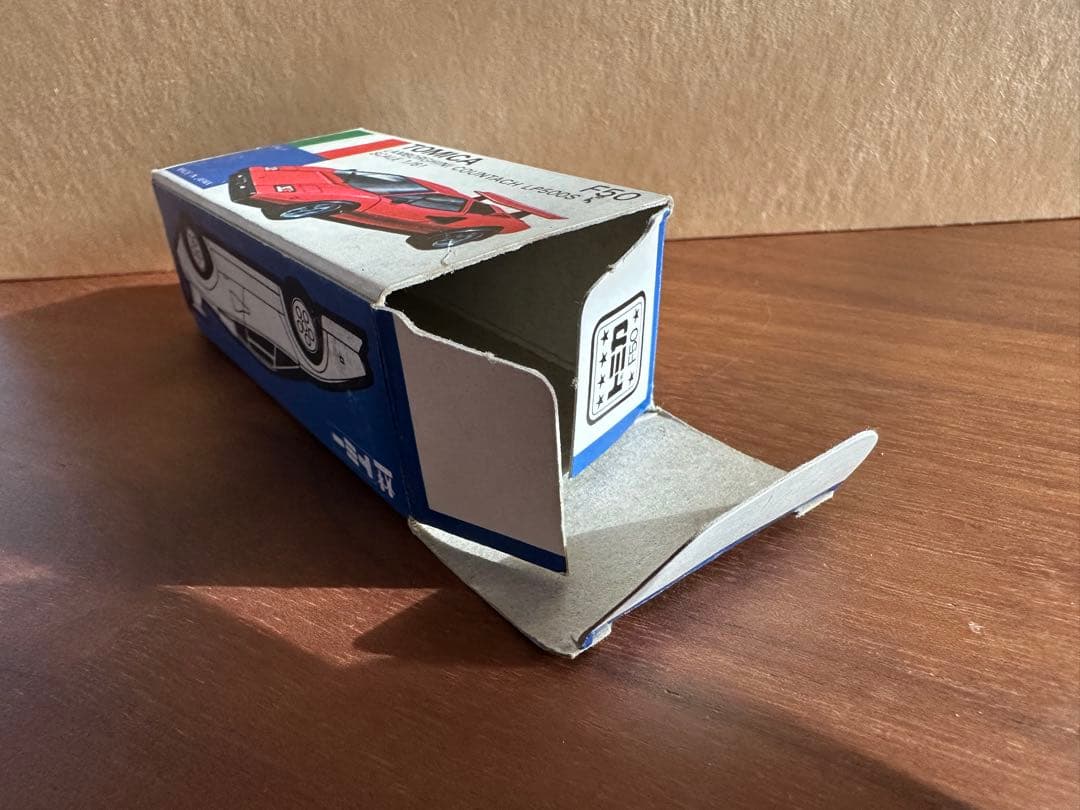 トミカ 青箱 F50ランボルギーニカウンタック LP500S (黒/金タンポ)