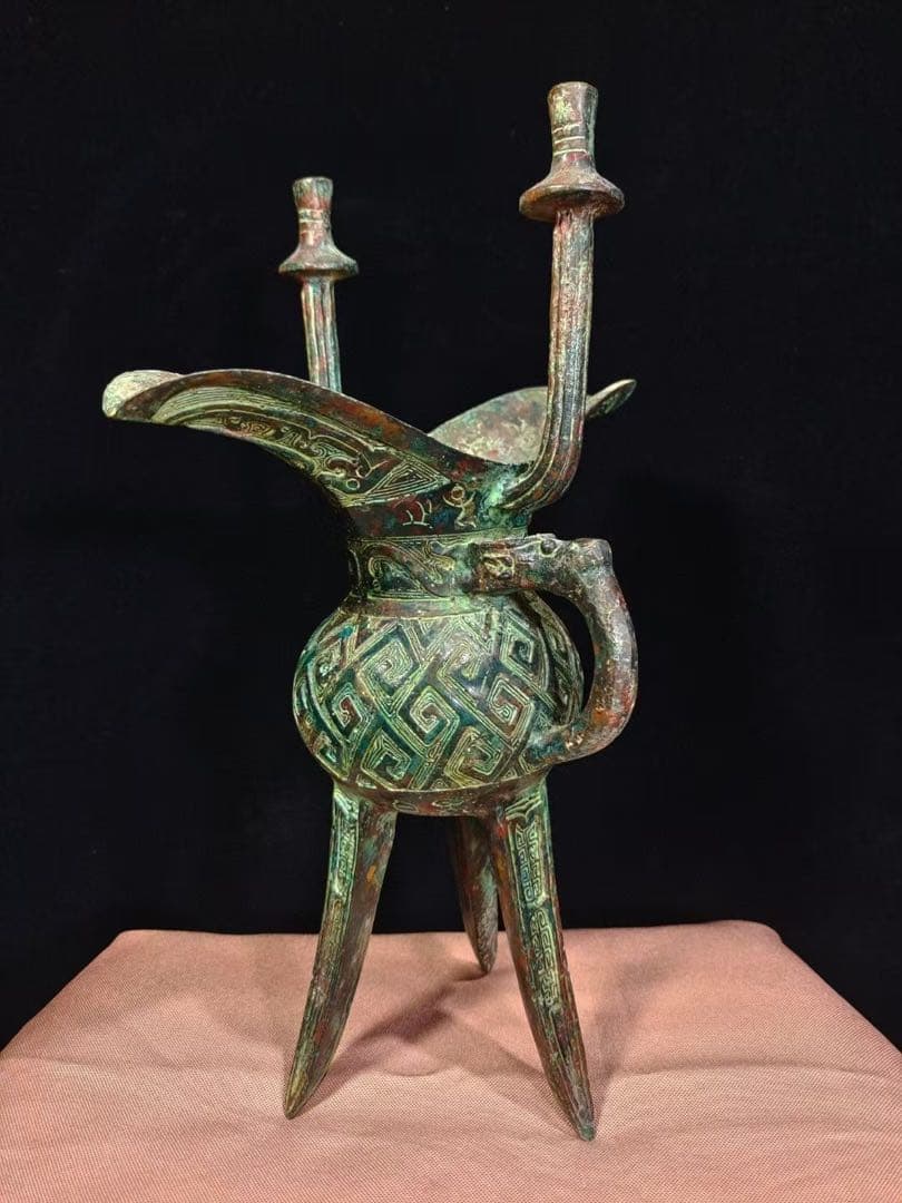 中国古美術品.旧蔵珍品·古青銅器·酒礼器 ·古酒器·祭祀品·文房置物·賞物