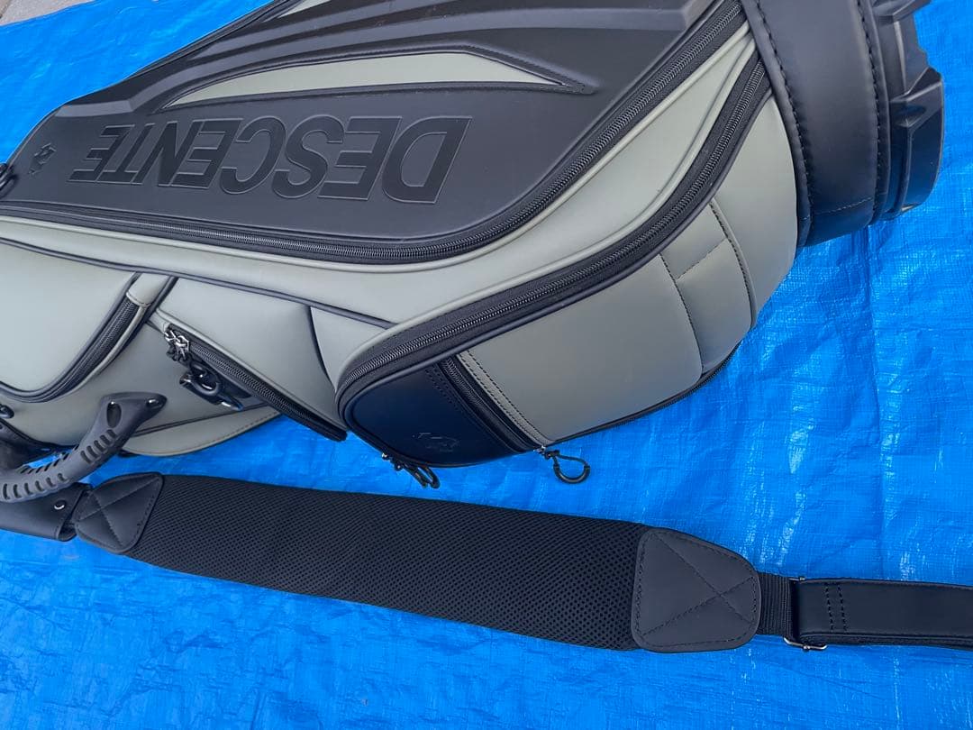 デサント　キャディバッグ