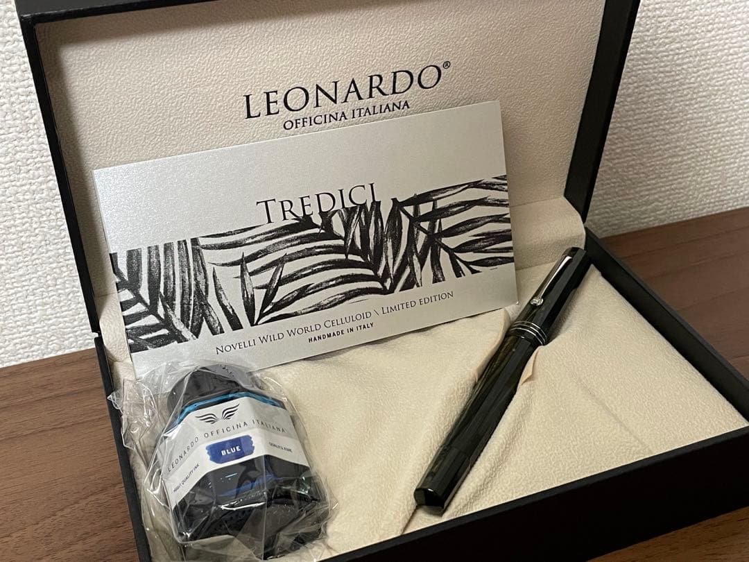 万年筆 レオナルド Wild World Celluloid LE