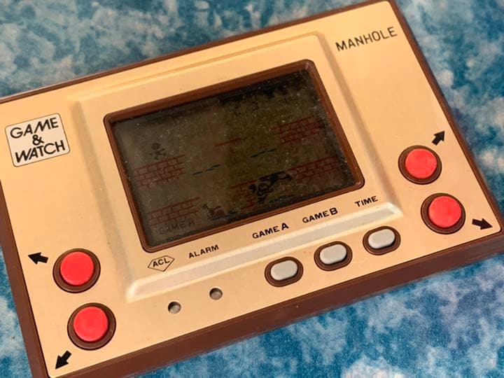 携帯ゲームウォッチ GAME &WATCH 任天堂 稼働品マンホール  ゴールド