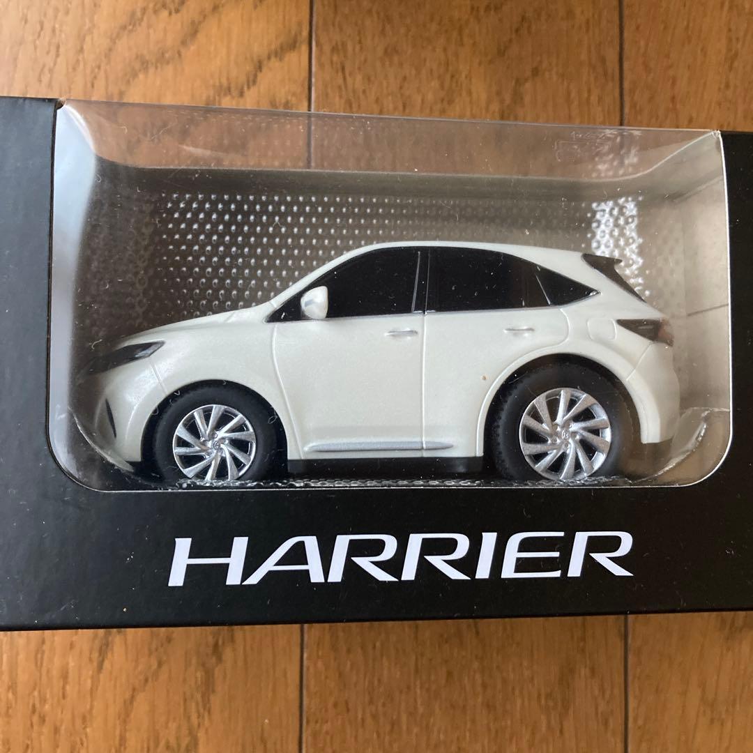 【非売品、新品、未使用】トヨタ　ハリアー　プルバックカー　HARRIER 5台