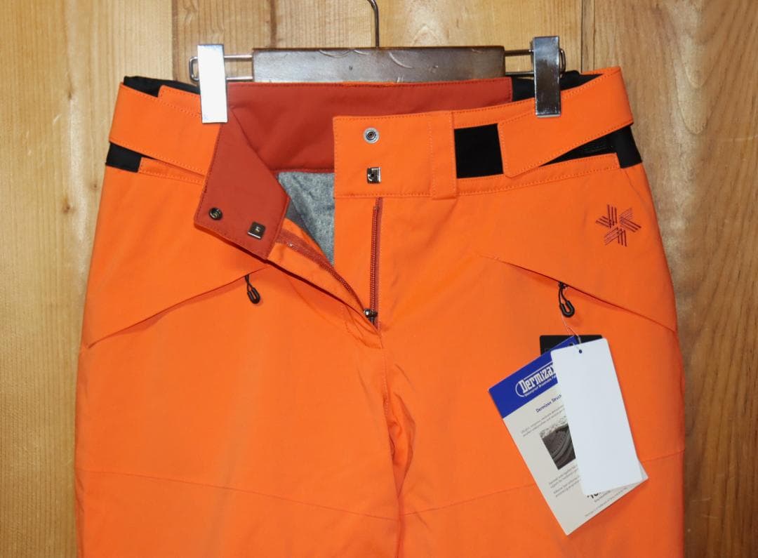 新品 ゴールドウイン Gソリッド カラー 中綿 スキーパンツ (2/Mサイズ)Ⓗ