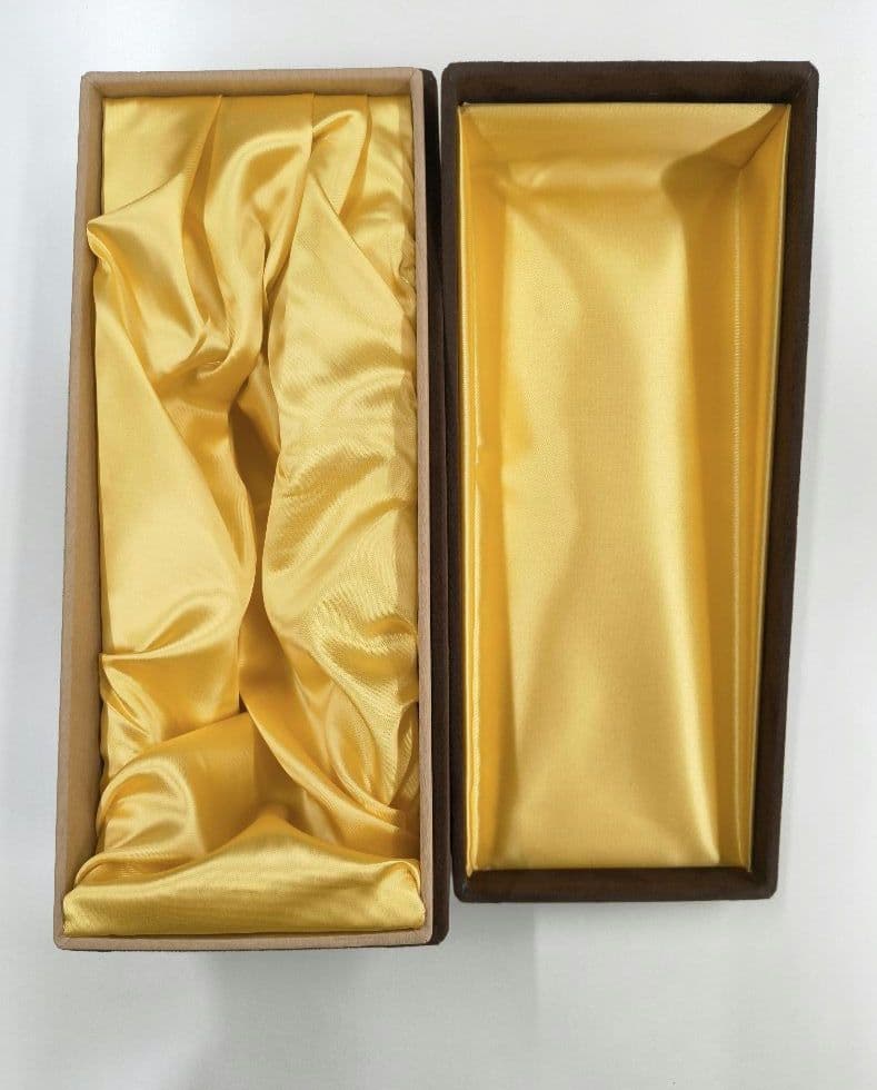 サントリー　山崎25年 空箱　限定版　ベロアケース　希少