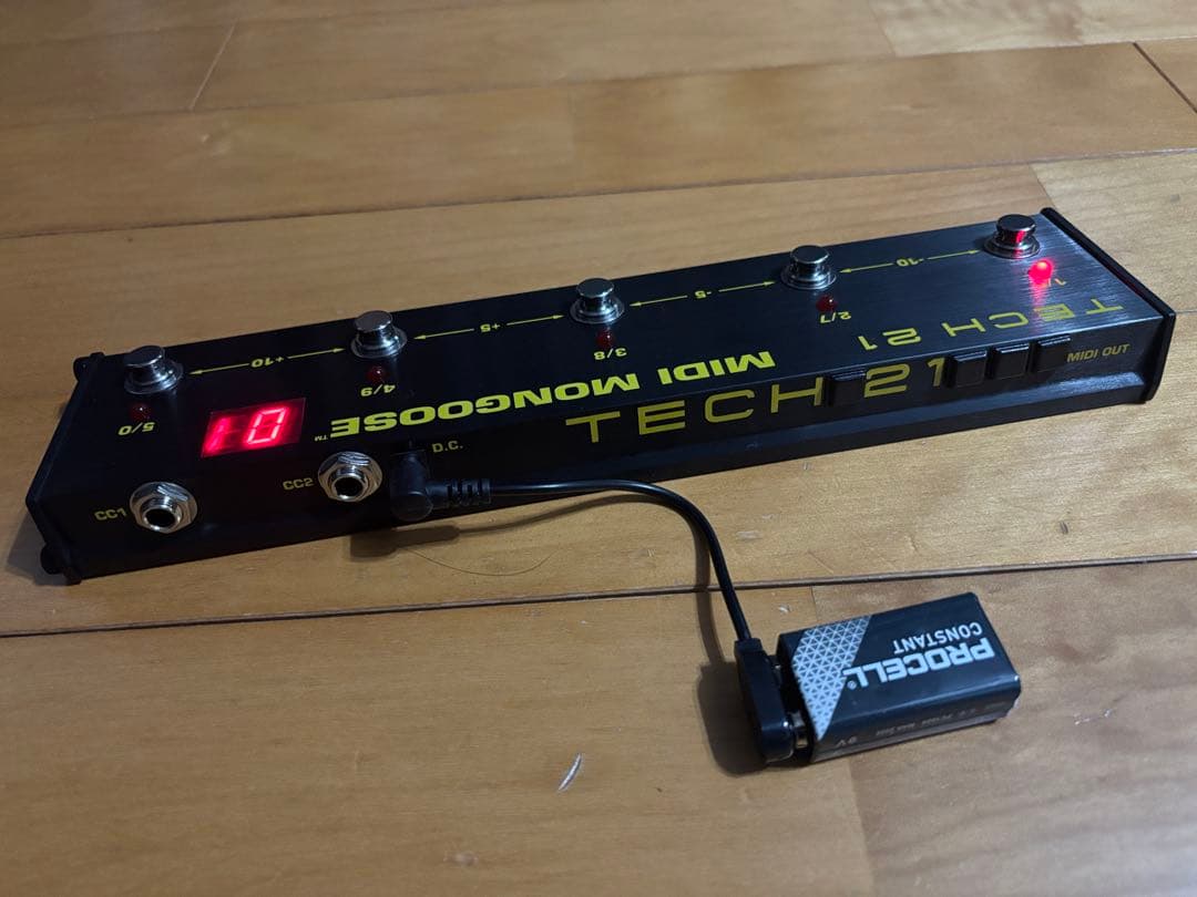 TECH 21 MIDI Mon フットコントローラー