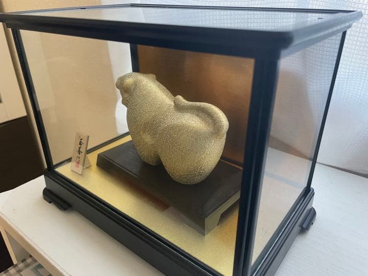 星ひとみ金の福袋の干支の置物（寅）