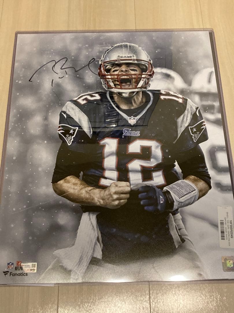 トム・ブレイディ　直筆サイン入りフォトグラフ ニューイングランド・ペイトリオッツ