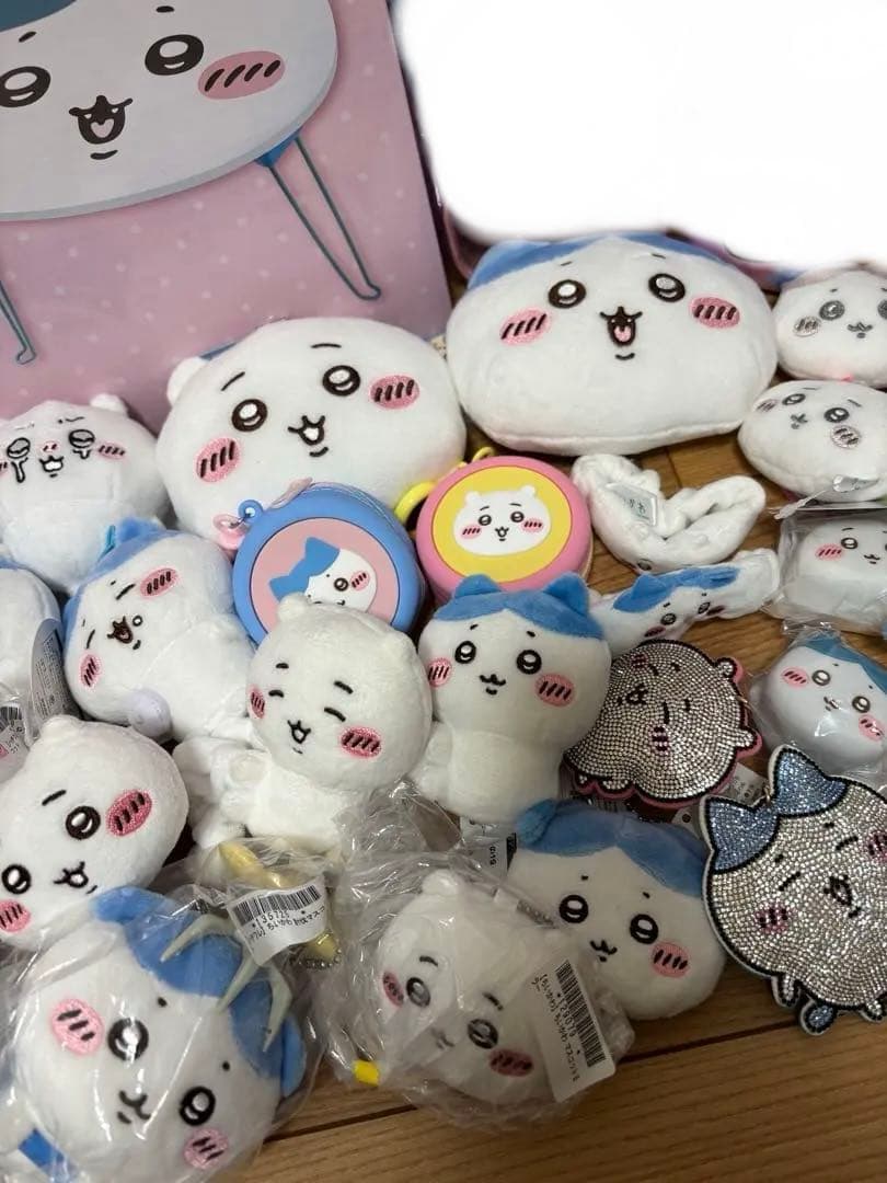 ちいかわ　ハチワレ　まとめ売り　プライズ　マスコット　ぬいぐるみ　テーブル