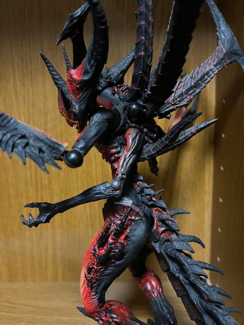 NECA ディアブロ3フィギュア