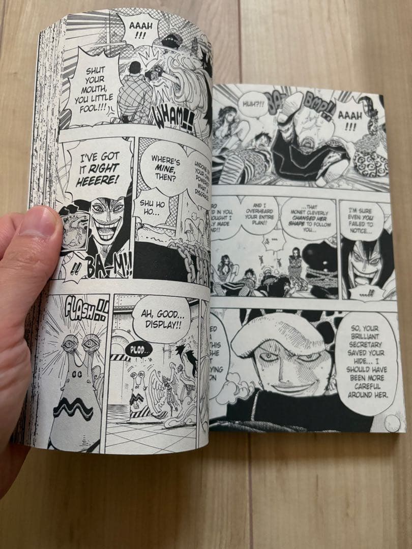 ワンピース　漫画　英語