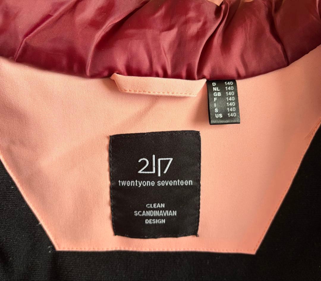 トゥウェンティーワンセブンティーン2117 of sweden ウェア140