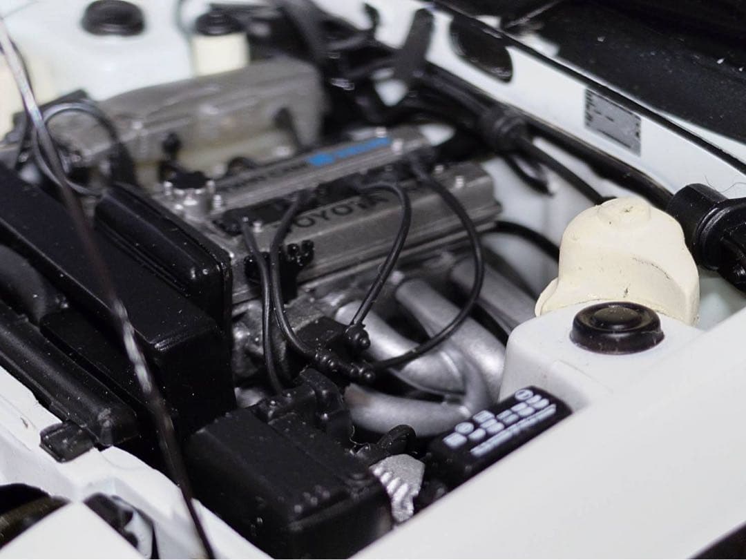 ぐうー レア　オートアート1/18ミニカー トヨタ スプリンタートレノ