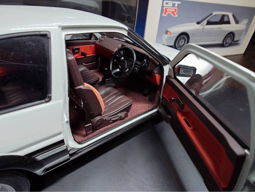 ぐうー レア　オートアート1/18ミニカー トヨタ スプリンタートレノ