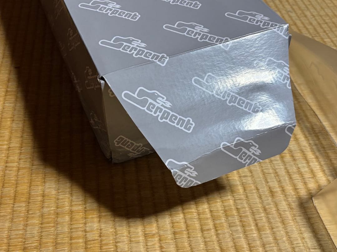 【バイキング】SERPENT 1/8 電動4WD F1キット F190