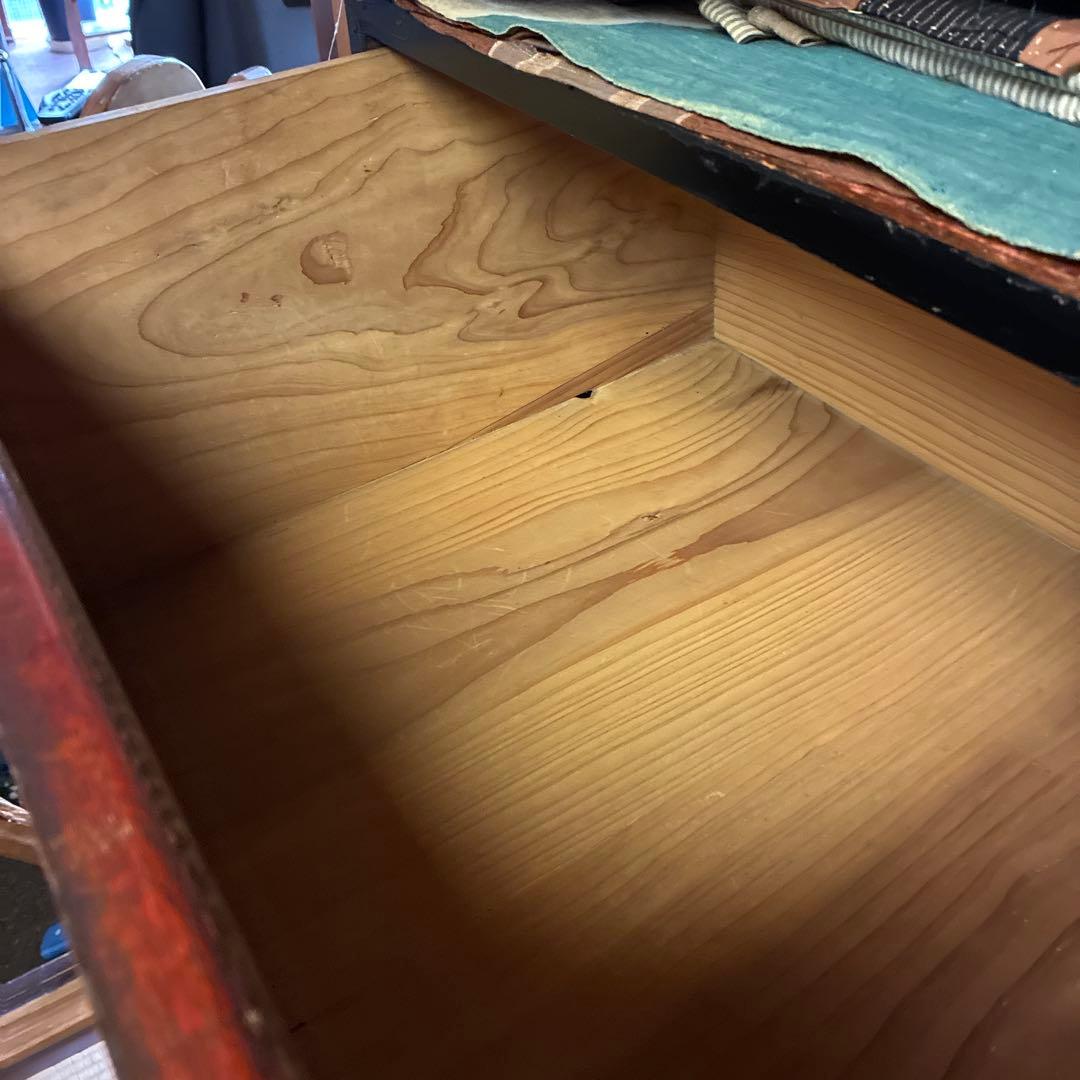 赤色木製箪笥 4引き出し