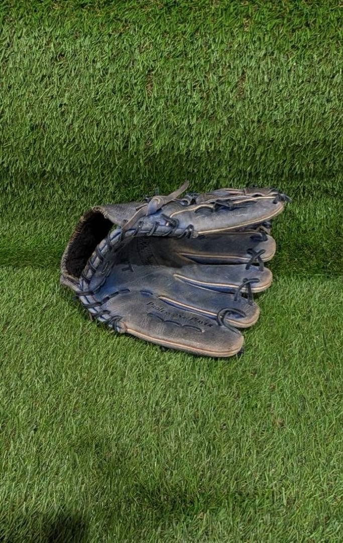 野球グラブ　グローブ　一般軟式大人用　投手用　ZETT 岩隈久志モデル