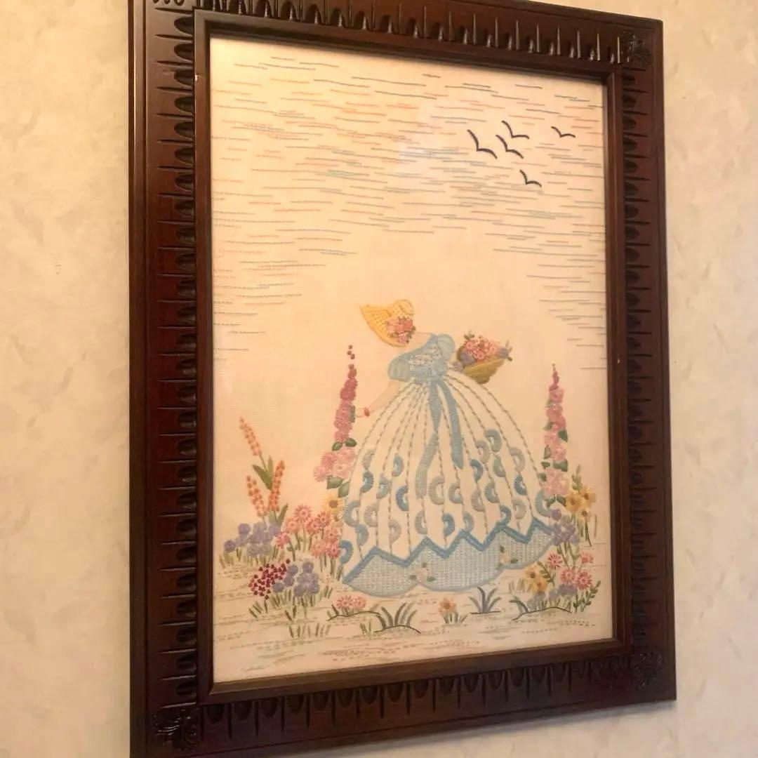 戸塚刺繍　⭐︎刺繍額絵　貴婦人　お花摘み