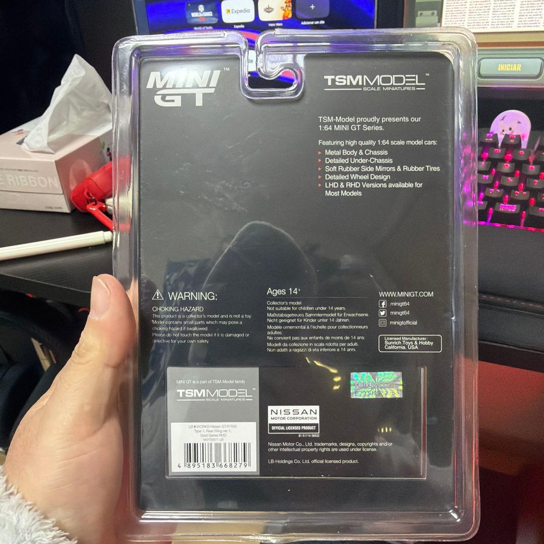 MINI GT LB★WORKS Nissan GT-R R35 ゴールド