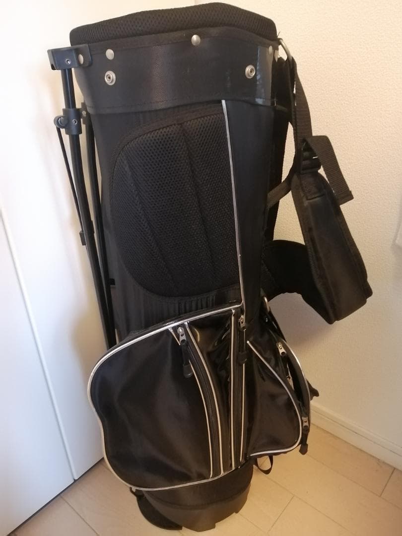 【中古】ゴルフバッグ　3脚_黒