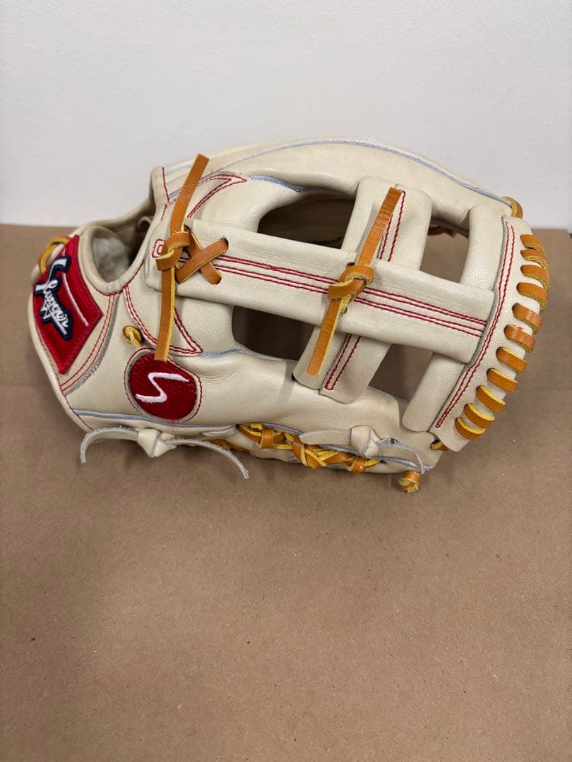 スラッガー　軟式内野用　オーダー