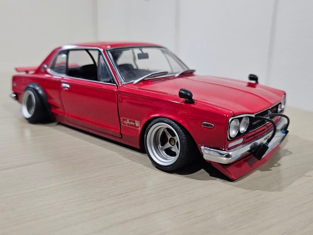 京商　1/18　日産　スカイライン　GT−R 　(KPGC10)