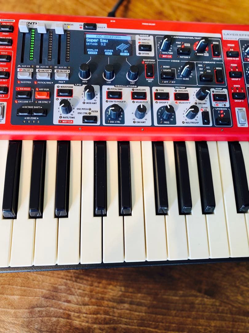 CLAVIA Nord Stage4 Compact 最新機種　ノードステージ4